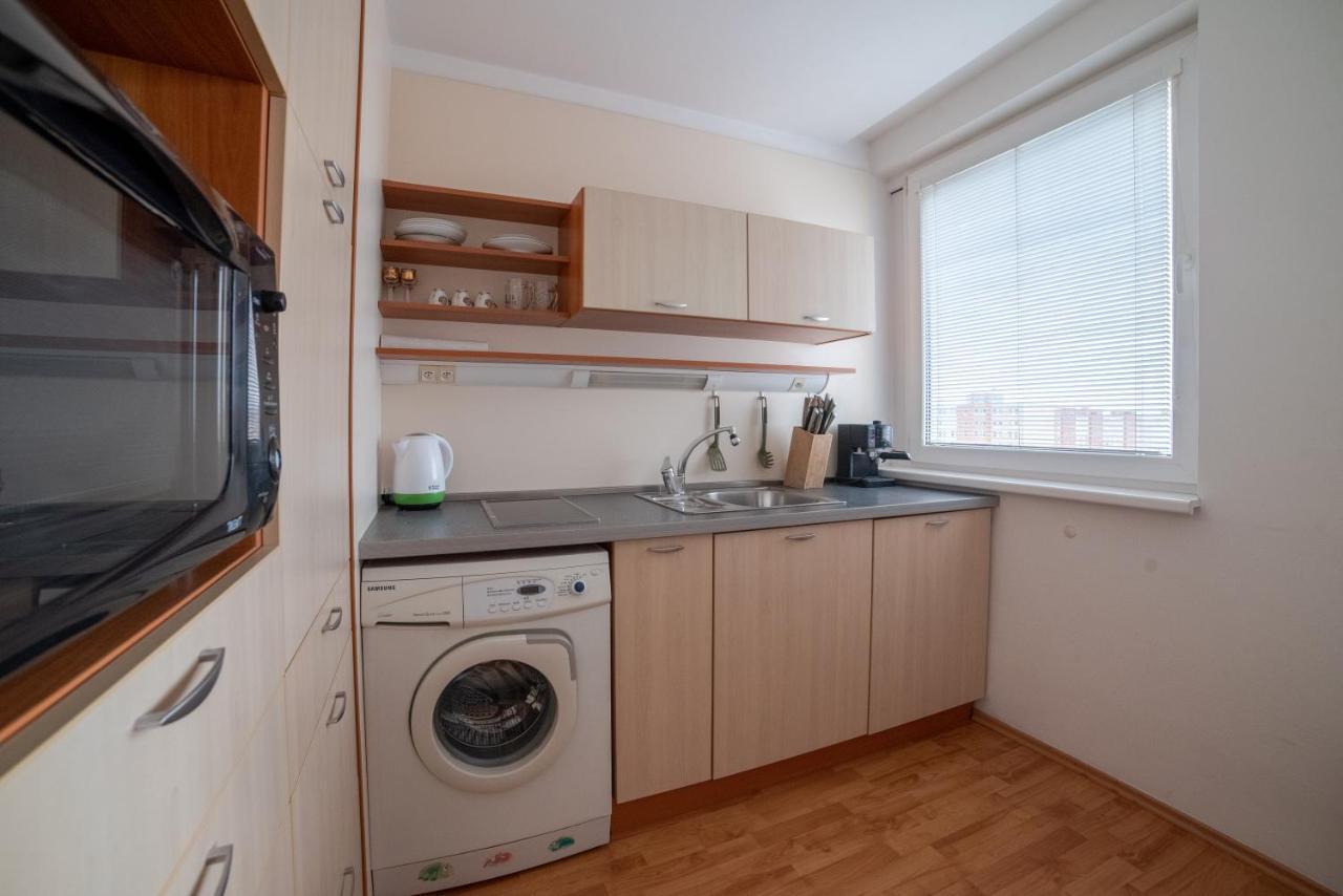 Strawberry Apartment Bratislava Exterior photo